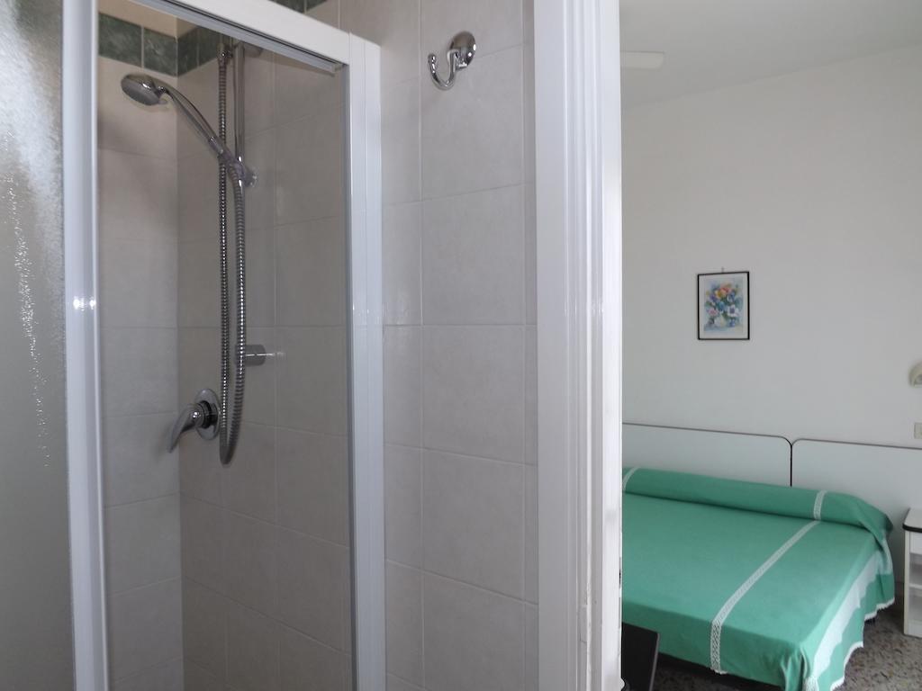 Hotel Villa Domiziana 里米尼 外观 照片