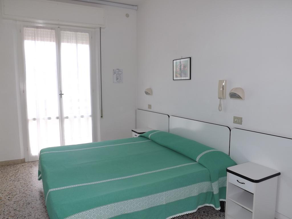 Hotel Villa Domiziana 里米尼 客房 照片