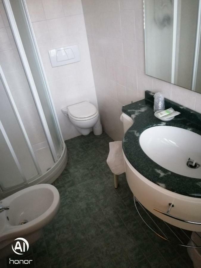 Hotel Villa Domiziana 里米尼 外观 照片